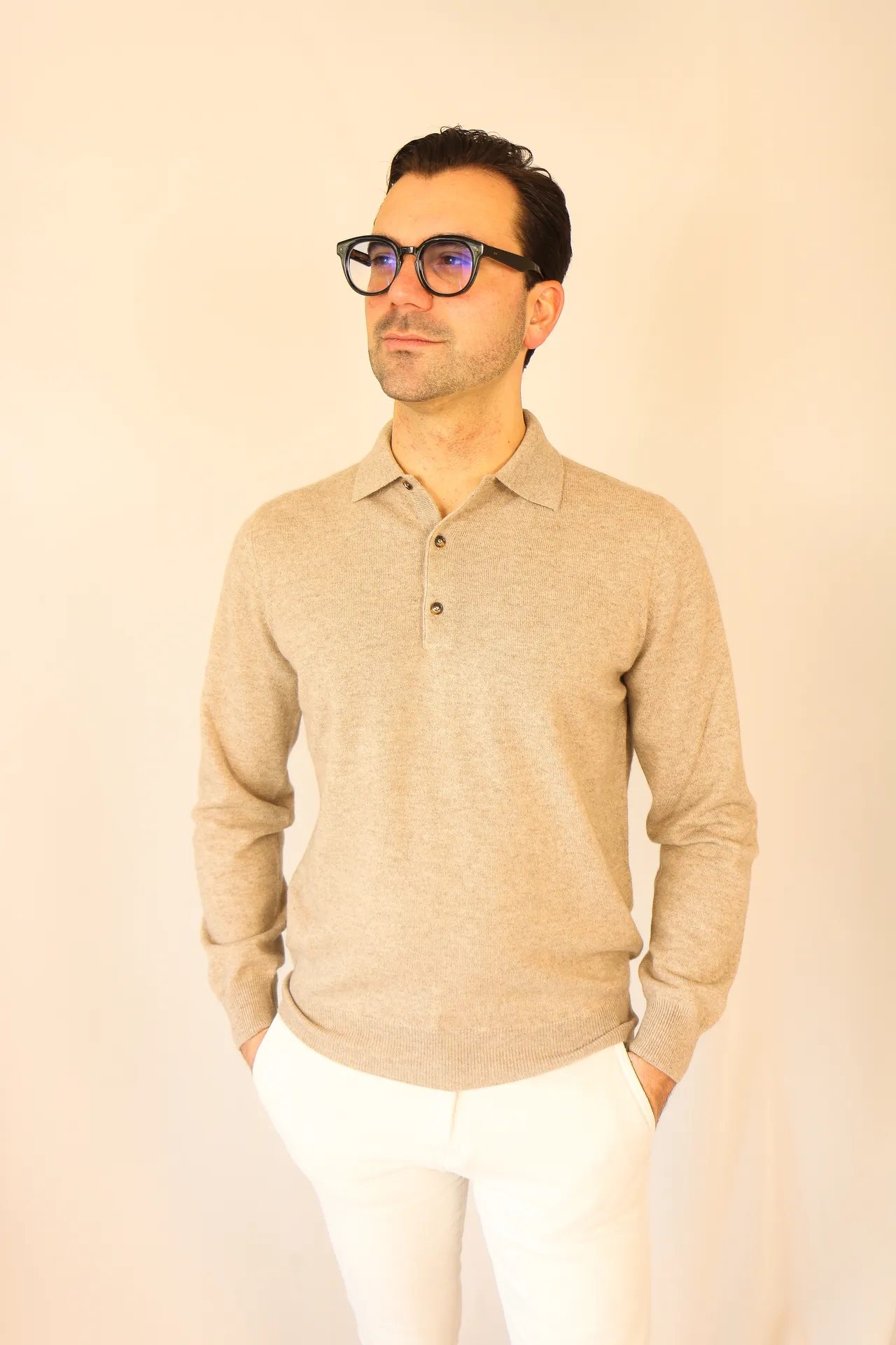Beige zandkleurige longsleeve polo in 100% cashmere – Handgemaakt maatwerk uit Italië